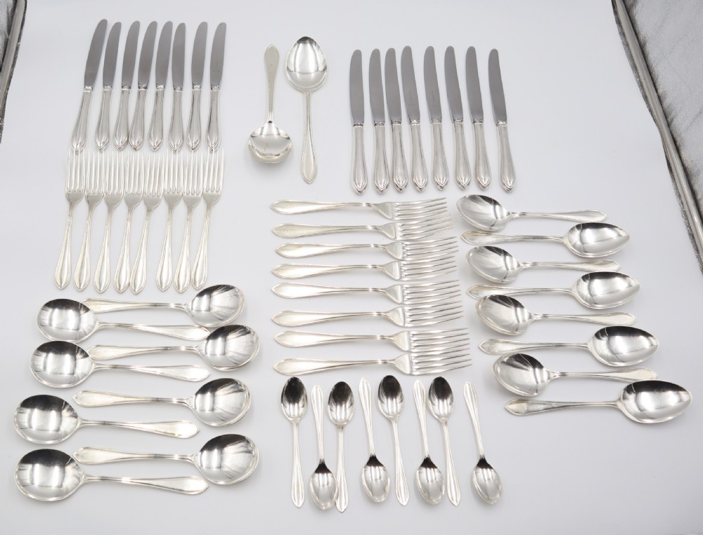 silver cutlery set